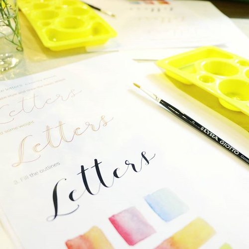 Art is the lie that enables us to realize the truth.
.
.
Pablo Picasso
.
.
__
#qotd #quoteoftheday #handlettering #watercolour #lettering #art #color #love #picoftheday #pictureoftheday #clozetteid