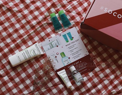 My another #SOCOBOX ft. @bioderma_indonesia from @sociolla is here! Swipe to see how i use them and full review of each product is already up on www.jssicanovia.com (click link on my bio!)Product use:1. Bioderma Sebium H2O Micellar Water2. Bioderma Sebium Foaming Gel3. Bioderma Sebium Global4. Bioderma Sebium Pore Refiner#sociolla #beautyjournal #bioderma #skincare #skincarejunkie ......#clozetteid #beauty #makeup #lifestyleblogger #fashion #blogger #fashionblogger #wiwt #potd #vscocam #eosm10 #lovelife #instagood #streetstyle #potd #eosmdiaries #ggrep #ggrepstyle #cgstreetstyle