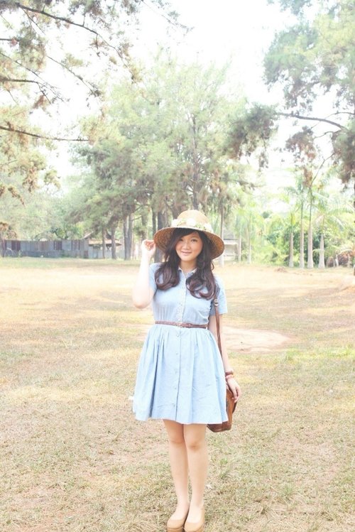 Anyone want to go on a vintage picnic with me? ;)  #VintageLook, #IndosatSnap