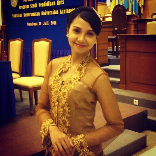 My graduation day :D Make up by me, Hair style by me, wardrobe by me. All about Do It Your Self :D #Ners #AirlanggaUniversity #clozetteid #beauty #makeup #DoItYourSelf #latepost