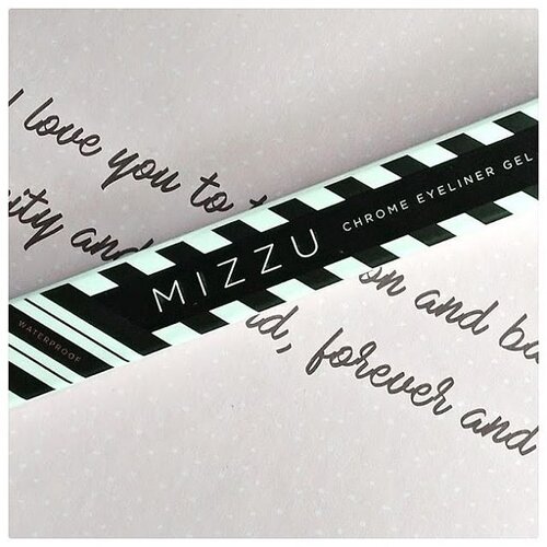 Lagi nyari eyeliner warna warni yang harganya affordable? 
Saya punya rekomendasinya 
http://www.jurnalsaya.com/2017/03/review-mizzu-chrome-gel-eyeliner.html
#BeautyThings
#JurnalSaya 
#Beautiesquad
#clozetteid 
#clozetter
#beautyblogger
#indobeautyblogger
#indonesianfemaleblogger
#bloggerperempuan
#beautyenthusiast 
#makeupjunkie
#beautiesquad 
#lovelocal
#localbeauty
#lashesaddict
#hijabblogger
#indonesianhijaber
#bloggersemarang
#MizzuCosmetics