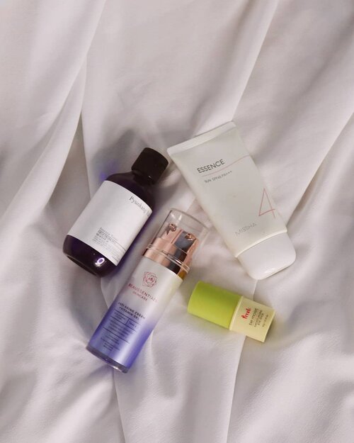 Current AM routine.Basic is always good.#clozetteid #skincareroutine #basicskincare #minimalistbeauty #beautiesquad