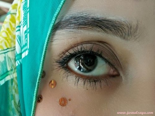 Sudah baca post terbaru di #JurnalSaya ?
Ada maskara #LorealParisID yang tahan badai. 
http://www.jurnalsaya.com/2017/01/loreal-paris-curl-impact-collagene.html
#clozetteid 
#makeup
#EOTD 
#beautybloggerindonesia 
#BloggerPerempuan 
#FunBloggingID