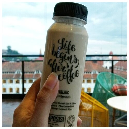 Hello again, Monday ⛅⛅⛅But first, coffee please ☕#clozetteid #coffeeaddict #bloggersemarang #beautiesquad