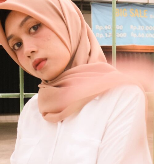 Preset baru. Ternyata kalau abis uninstall #lightroom terus install ulang, preset yang lama ilang ya? Padahal log in pakai akun yang sama.Atau ada yang tau gimana caranya balikin preset lama?#contentcreatorlife #clozetteid