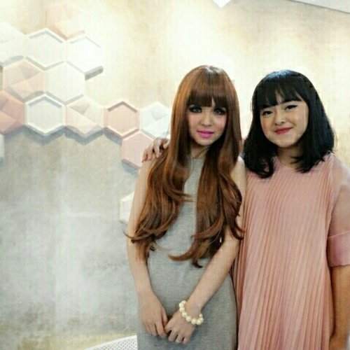 earlier today attending grand opening of @wonderbellebeauty and watching runshow collaborating with @bylizzieparra ❤
#ClozetteID