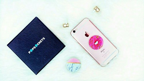 say goodbye to unorganized earbud, u can wrap ur earbud cord on ur popsocket ♬♬ thank youu for this cute doughnuts & marble popsocket @popsocketsindo 🌼🌼🌼 and whenever u need a grip, a stand, or just something to play with, this is the perfect accessory for ur phone 📱u can get the original one only at @popsocketsindo 🤗 grab yours and get FREE SHIPPING promo 🙌🏻