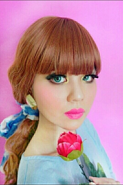 this is my own version of Belle 🌷🌷and for me beauty is not depends on how u look or what u wear, beauty is an attitude & kindness 💜 let's share ur own version of Belle inspired look and join #makeoverxbeautyandthebeast giveaway contest, and get special package for 8 winners !

How to join the giveaway :
1. Recreate Belle look using your fave Make Over products
2. Mention your definition of beauty
3. Tag @makeoverid
4. Use hashtag #makeoverxdisney & #makeoverxbeautyandthebeast

Giveaway Period: March 17th - April 9th

good luckkk 💋💋💋