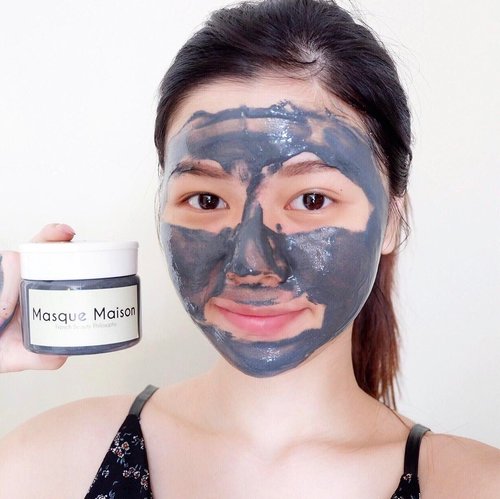 [#ElinMiniReview] Masker kefir dari @masque.maison ini bahannya alami dan dapat membantu menyeimbangkan kelembaban di kulitku. 💕
_
Buat kamu yang mau lepas krim dokter, bisa banget pake masker kefir. 🙏🏻
_
Untuk full reviewnya bisa dibaca di:
http://www.elinivana.com/2016/03/masker-kefir-review-by-indonesian.html?m=1
_
#maskerkefir #masquemaison #clozetteid #clozetteambassador