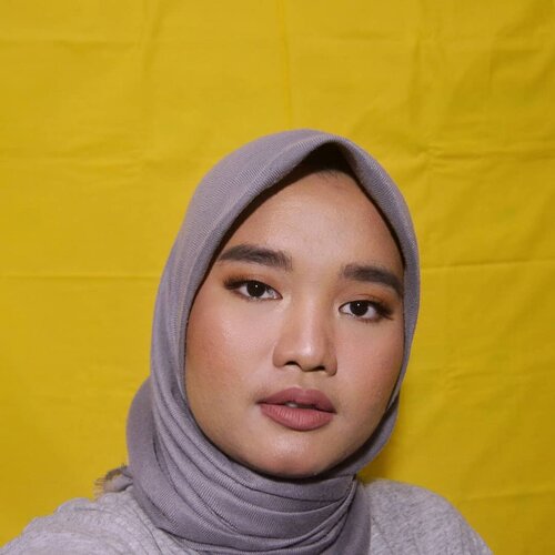 Terakhir biar feeds bagus ok.#clozetteid #makeupbyutiazka #magellanictivity
