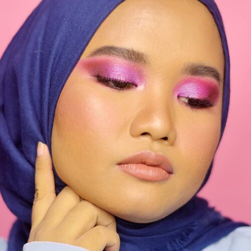 🌌..Details:@morphebrushes 35B Color Burst Artistry Palette@lavielash - Bluebell@blpbeauty Lip Bullet - Pretzel.(Maap sisanya lupa pake apa aja😂).#makeupbyutiazka #clozetteid #crueltyfreebeauty