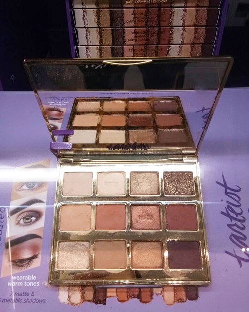 The first palette that I swatched earlier was this beautiful #tartelettetoasted palette.  A few of the matte shades were drier than I expected. So I had to build layers to get the intensity. I am not sure if it is really dry,  or because of many people have swatched it before.. Do i like it?  Honestly, I was so excited to try this palette. However,  I found that most shades are common.. We may have encountered it from previous and/or other palettes before.. Just slightly different.. Like may be the taupe shade is slightly more brown than previous palette and so on.. Only the middle row made it felt a little bit different.  Coz Tarte haven't had such colors in their palette before. .
Do you have one?  What do you think?
.
#blossomshine #makeupparty #makeupstory #makeupstore #sephora #makeupday #bunnyneedsmakeup #wakeupandmakeup #playingmakeup #makeuphoarder #beautiesquad #indobeautiesquad #kbbvmember #clozetteid #beautyvloggersindonesia #beautybloggertangerang #beautybloggerindonesia #indonesianbeautyblogger #tampilcantik #jakartabeautyblogger #tartecosmetic #tartelette #tarteist