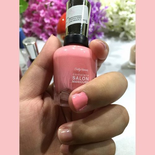 Here is how the #SallyHansen - I Pink I Can color looks like 💕 please pardon the messy application 🙏 #bellereneebeauty #day4 Year End Favorite - #nailpolish 💅 #jovialbeauty16 #clozetteid #nail #nailcolor #beauty