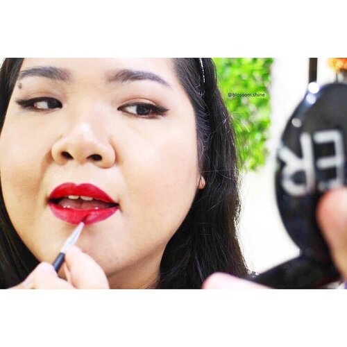 Lipstick can transform a girl becoming  a lady 👄Here I am wearing @nyxcosmetics_indonesia Ombre Lip Duo in QLD 12 😘 #blossomshine #makeup #selfie #clozetteid #motd #beauty #nyxcosmetics #nofilter #nofilterneeded #red #redlipstick #redlips #makeuptalk #thepowerofmakeup #makeupmafia #wakeupandmakeup #makeupporn #makeover #beautytalk #lipstick #lipstickjunkie