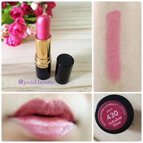 Good morning ☀️ here is a Softsilver Rose for you ☺️ @revlonid #lipswatch #jovialbeauty #Revlon #lipstick #lipstickcollection #clozetteid #clozetter #makeup #flatlay #lotd