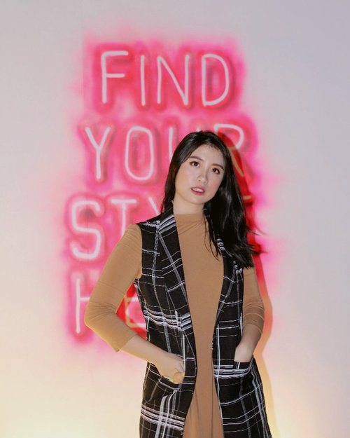 Have you find your style?💃🏻. Congrats @pomelofashion for the launching of Summer 2018 collection☀️
.
.
.
.
#clozetteid #iampomelo #findyourstyle