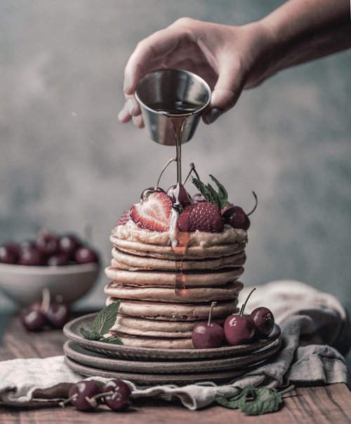 Found this picture as my weekend’s #moodboards .//And yes, it’s always been a sweet little thing for me:). Stay inspired guys 💗.......#visualcreator #pancakes #unsplash #visualfodder #visualgrams #indovisualgram #saturday #howareyoutoday #stayinspired #insposhot #inspocafe #ggrep #ggrepstyle #clozetteid #theshonet