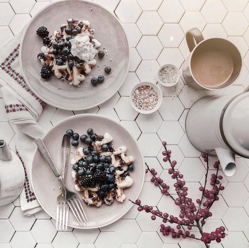 Sugar rush on this Saturday 🥞: one of a kind moodboards after all.(Photo by: Brooke Lark - via @unsplash )//Feeling for a sweet pancakes or waffles on this weekend. Sweet for me, is like a moment or time where I feel comfortable in my day. So instead, going to the bar and get drunk, I’m better off with this sweet treats. ......#weekendtime #sweetnessoverload #wafflesforlife #pancakestack #foodlife #bloglifestyle #bloggerindonesia #menfashionblog #sweetdream #sugarrushsquad #indokuliner #flatlaysindonesia #flatlaysquad #flatlaymood #moodboards #indofoodies #happysaturdayeveryone #unsplash #unsplashrepost #reeditchallenge2019 #clozetteid #theshonet