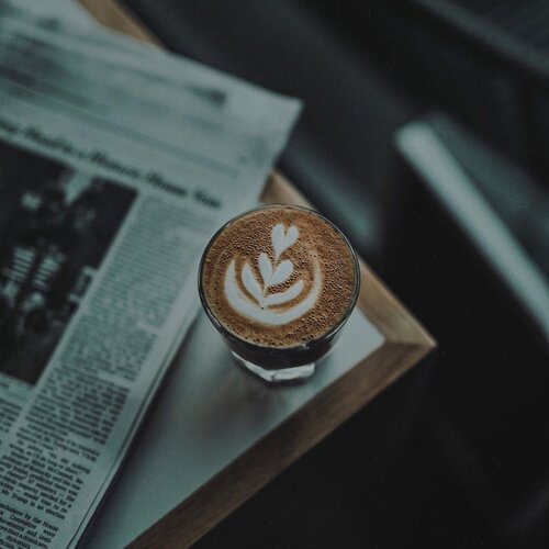 COFFEE, RIGHT AFTER CHINESE NEW YEAR IS PERFECTION ☕️. PIC BY: NATHAN DUMLAO VIA @unsplash •Kopi setelah Chinese New Year, kenapa enggak? What’s your favorite coffeeshop? ••••#coffeeonsunday #sundaycoffee #coffeegrams #visualpost #visualdiaries #menblogs #worldwideblogger #bloggerlife #menstyles #menslifestyle #ijulifestyle #ijulifestyler #coffeediaries #clozetteid #theshonet