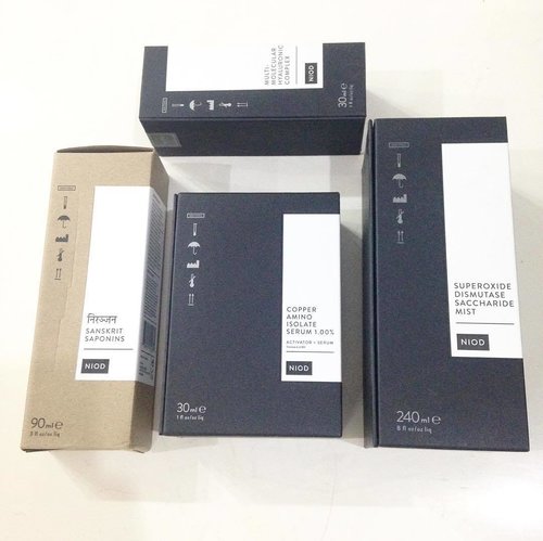 Of course, I went a little crazy! Sekalian juga nyobain dari NIOD (Non-Invasive Option In Dermal Science). Like I said, always to look beyond the jargon and look for active ingredients. NIOD is science based skin care and that's why I'm curious and have such high expectation. In this line up gw ada Sanskrit Saponins (face cleaning balm), Superoxifr Dismutase Saccharide Mist (not just a toner?), Copper Amino Isolate Serum (targeted for generally a healthier looking skin), and MMHC (Multi-Molecular Hyaluronic Complex) to bring back moisture into my skin. Excited to try and definitely will do further reading to educate myself
.
.
#deciem #niod #sanskritsaponins #cais #mmhc #sdsm #skincare #bblogger #clozetteid #jakarta #indonesia