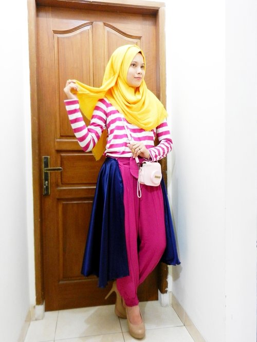  Playing with bright colors, shocking pink and yellow plus dark blue half skirt.