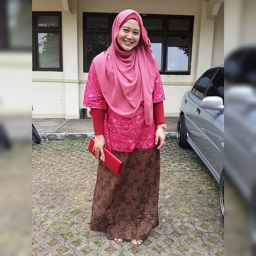 Yesterday's outfit for our dear college mate. #clozetteid #ootd #hotd #hijab #party #hijablook #hijabootdindo #hijabstyleindonesia #hijabmodestyindo #hijabfashion #PicsArt