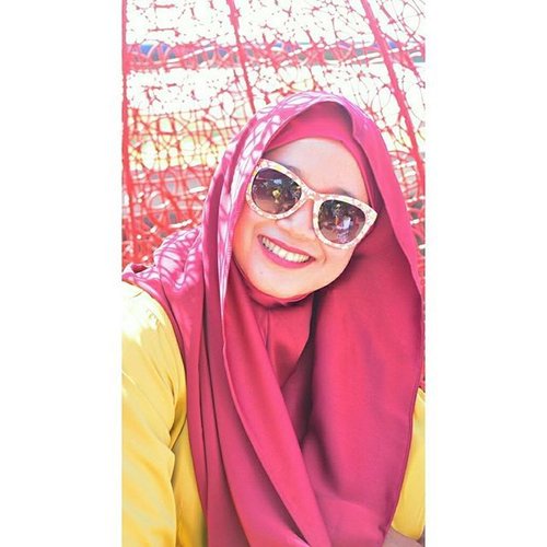 Okay last photo for today. I really love this color. Askana shawl by @such_by_s Love it. #clozetteid #hootd #clozettehijab #clozetteaccessories #accessories #hijab #hijabfashion_2016 #hijabfeature_2016 #ootdhijabnusantara