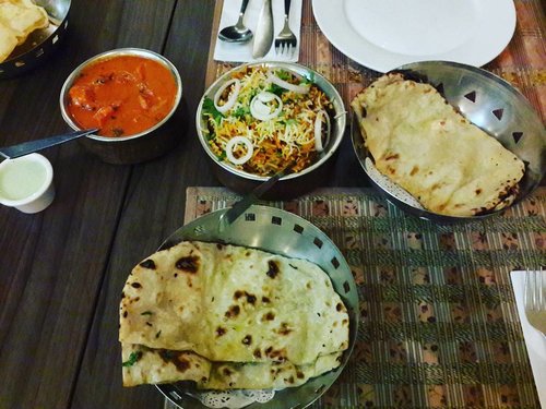 Semalam makan malam besar di Aromas of India. Enaaaak, spicy plus porsi besar. 😋😋 #clozetteid #starclozetter #singaporetrip #indianfood #indiancuisine #foodporn