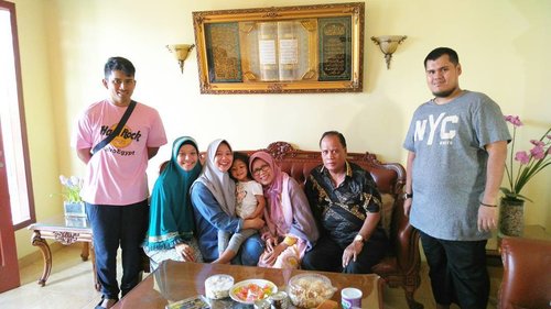 Family. 💚 #clozetteid #starclozetter #lisnamudik #idulfitri #idulfitri2016 #family #familypictures #familyphoto