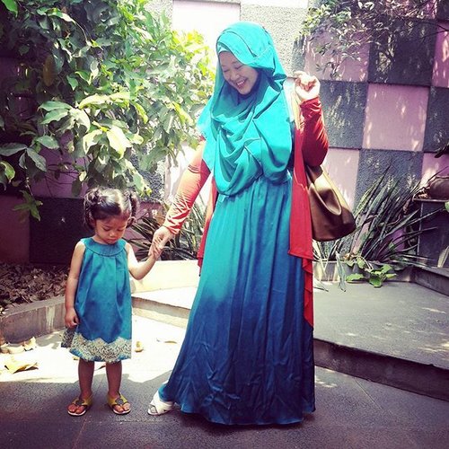 INaya. #motherdaughter #familytime #clozetteid #ootd #hijab #hijablook
