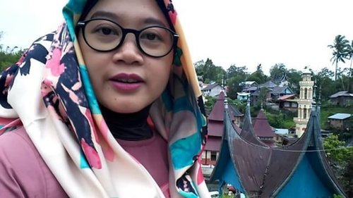 Nagari Tuo Pariangan, Batusangkar, Sumatera Barat. Katanya desa terindah di dunia. #clozetteid #vlog #vlogging #travelling #minang #ranahminang #pariangan #starclozetter #travelvlog #holiday
