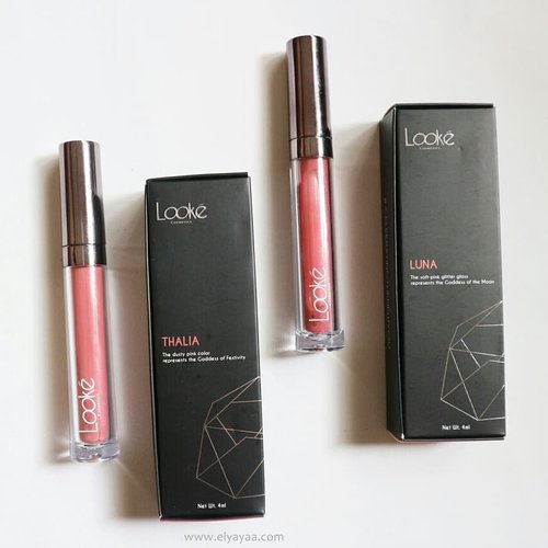 Finally I have new favorite lip products that comes from @lookecosmetics 😂 I have in shade Thalia and Luna. Both of them are so pretty. It doesn't matter if I wear them alone or mix them together. They always have pretty results on my lips! 👄 
Read the full review know more about them at www.elyayaa.com
.
.
.
.
.
.
#LifePerfectly 
#PesonaCantikAlami
#HolyLipSeries #CelebratingTheNewYou #LookeAtJXB #clozetteid #lipstick #makeupflatlays #lookecosmetics #motd #slaytheflatlay #potd #instabeauty #bloggerceria #indonesianbeautyblogger #picoftheday #like4like #beautyblogger #lifestyleblogger