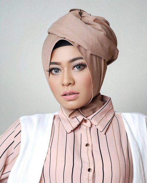 Semoga menjadi awal yang baik 😉😉😉😉.#clozetteid #clozetteambassador #instalike #instagram #bandung #hijab #makeup #bblogger #blogger #beautyhijab #beautyblogger #fotografi #indonesianbeautyblogger