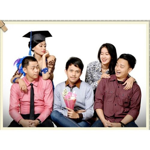 Moment paling spesial di tahun 2014. Kangen sama sahabat-sahabatku 😞. Rindu suasana Bandung 😓😥
#graduation #sarjanafarmasi #farmasi #pharmacy #clozetteid
#clozetteambassador #moment #instalike #indonesianbeautyblogger #beautyblogger #bblogger #bbloggers #bandung #indonesia #makeup