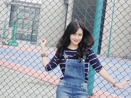 Playing basket ball is what I need right now to ease my mind! 🏀
#basketball #shenzhen
#china #happy #field #sport #travel #travelling #traveling #traveler #traveller #trip #happyplace #place #ootd #sotd #jeans #denim #dungarees #overalls #outfit #jumpsuit #stripedshirt #streetstyle #style #clozetteid #clozetteambassador