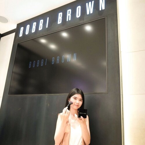 Beberapa hari lalu main2 ke Bobbi Brown counter, acaranya seru dan bisa coba berbagai produk @bobbibrownid 😉...Thank you @stefanigabriela for the invitation 😘#bobbibrown #bobbibrownid #clozetteid