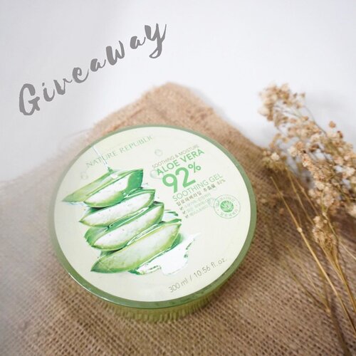 [Giveaway Time]Pasti banyak dari kalian sudah pada tau kalau Nature Republic Aloe Vera ini banyak manfaatnya..Aku mau bagi-bagi 2 produk Nature Republic Aloe Vera masing-masing untuk 2 orang pemenang.Cara ikutannya gampang:1. Follow akun @tiffanyoktoriana2. Like postingan ini3. Comment emoji & tag 3 temanmu.Boleh comment & tag sebanyak2nya agar kesempatan menang lebih besar.Private akun boleh join, tapi jangan online shop ya 😉.Periode giveaway ini berlaku dari tanggal 11-30 November 2019 dan akan diumumkan di stories 1 Desember 2019 di IG story ya.Good Luck!.#giveaway #naturerepublic #clozetteid