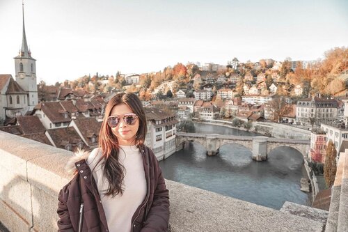 One of the best things about Switzerland is all the beautiful nature. Belum lagi ambiencenya yg selalu bikin hati adem apalagi ditemeni pasangan.. Eaaa... 🥰Happy Weekend guys!Jangan lupa bahagia ya.. ☺️.#Letstraveltiff #Tiffinswitzerland #swiss #clozetteid