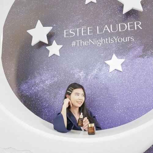 Mulai bertambahnya usia bikin kulit membutuhkan banyak nutrisi. Nah, salah satu brand favoritku mengeluarkan produk terbarunya @esteelauderid Revitalizing Supreme + Night untuk support kebutuhan kulitku di malam hari✨Melembabkan sepanjang malam✨Glowing pas bangun✨Membantu mengurangi kerutan, garis2 halus di wajah 👌🏻.Hari ini @esteelauderid lagi pameran di @galaxymallsby lho.. Disana kamu bisa coba produk rangkaian dari Revitalizing Supreme + , ANR & dapatkan promo menarik lainnya ❤️.Thank you ci @floren_a for the invitation 😘#esteeid #supremeskin #thenightisyours #clozetteid