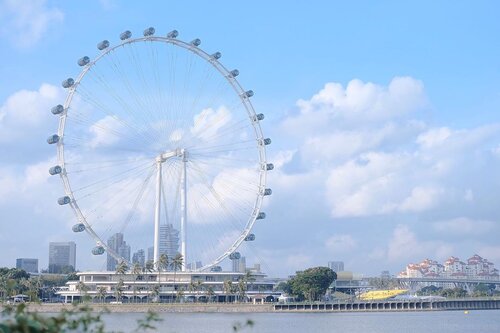 It's a long long journeyTill I know where I'm supposed to beIt's a long long journeyAnd I don't know if I can believeWhen shadows fall and block my eyesI am lost and know that I must hideIt's a long long journeyTill I find my way home to you....#letstraveltiff #visitsingapore #exploresingapore