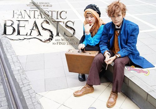 I want to be a great Magizoologist like Mr. Newt Scamander, someday! That's why, I now become a Trainee and assist Mr. Scamander in his adventures, to learn more knowledge from him! 💙☺️ Hehehe~~~..With the cutest Newt Scamander : Miss @Phinaphin , in #MovieMagicIHP Fantastic Beast and Where to Find them event @IndoHarryPotter 😻💙 Please guide me, Senpai! Haha XD