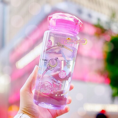 Stay Hydrated, Pretty Guardians! 💖🌙💦 #SheemaSherrySailorMoon...#SailormoonOfficial#SailorMoon#creerbeaute#PrettyGuardianSailorMoon#SailorMoonCollection#SailorMoonCollectibles#UsagiTsukino#PrincessSerenity#sailormoonhk#komunitassailormoonindonesia