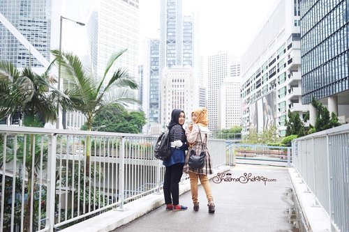 Travelling with a best friend is one of the best things in life 👭 (Admiralty, Hong Kong)