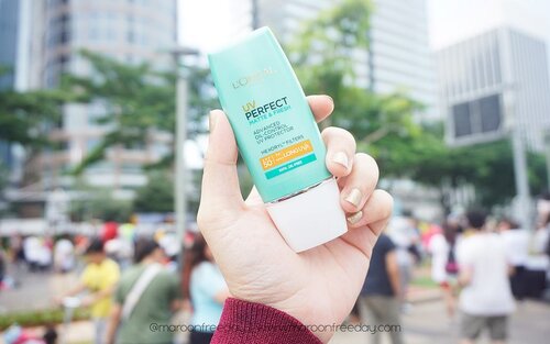 Rutin olahraga outdoor? Kamu wajib banget pakai sunscreen yang satu ini.  L'Oreal Paris UV Perfect Matte & Fresh, sunscreen dengan SPF 50 dan PA ++++ serta Oil-Control, dapat menjaga kulit kamu untuk tetap matte dan fresh sepanjang hari! Aku udah coba dan benar loh, dipake untuk olahraga juga enggak lengket walaupun banjir keringat 😎Untuk kamu yang kepo sama sunscreen matte ini bisa langsung beli di @sociolla ya gaes ❤Anyway cerita keseruan event @getthelookid @beautyjournal #SunnyMatteSunday sudah tayang di blog aku ya, silahkan cek www.maroonfreeday.com ❤..#SunnyMatte ..#clozetteid