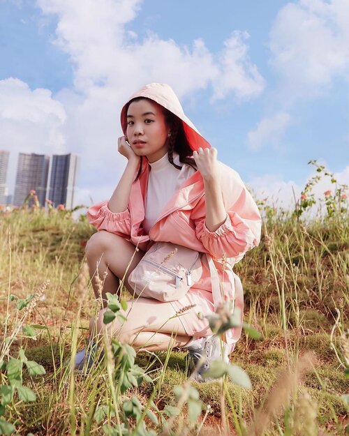 Pink Riding Hood 💕 got a matching windbreaker & shorts to motivate me to start working out ☺️ wish me luck on it ! .
.
.
.
.
.
.
.
.
.
.
.
#zalorastyleedit #adidas #exploretocreate #style #pink #fashion #whatiwore #throwback #clozetteid #love #styleinspo #fashionpeople #steviewears #jakarta
#zalora  #jakartahits #ootd #ootdfashion