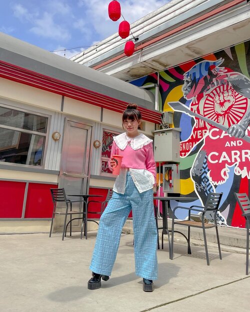 March Baby 🍒 channeling her favorite colours, PASTELS 🎀 .
.
.
#steviewear #deets 
👚 @pastelova .
👖 @atsthelabel .
P.s. this styling is inspired by @namiraadzani 🥰 the collars just changed the whole game making it look extra sweet. 
.
.
.
.
.
.
.
.
.
.
.
.
#ootdfashion #explore #wiwt #exploretocreate #style #whatiwore #ootdinspiration #love #fashionblogger #ootd #localbrand #shotoniphone #streetinspiration #clozetteid #ootdindo #fashionpeople