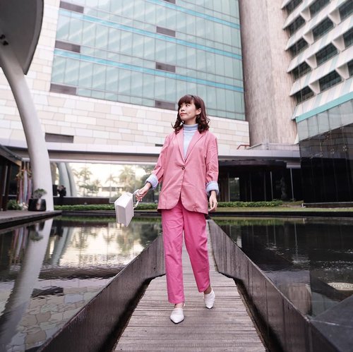 “It takes Grit and Guts to be and do the abnormal and extraordinary!” .
.
.
. .
.
.
.
.
.
#SundayWithTheTasteMaker #GrandIndonesia #jktspot 
#whatiwore #streetstyle #chic #fashionistas #steviewears #lotd #bloggerstyle #fashion #wiwt #lookoftheday #styleinspo #instastyle #ootd #explore #clozetteid #fashionblogger #fashionpeople #sonyforher #style #stylist