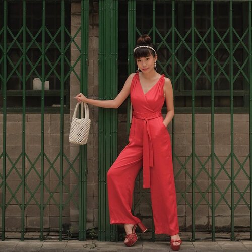 Around this time last year (Pre Corona days) ! Some CNY outfit inspirations coming up very soon ❤️ 
.
.
📸 @alviansilver 
.
.
.

.
.
.
.
.
.
#photooftheday #ootdfashion #explore #wiwt #ootdsubmit #style #lookbook #lookbooknu #ootdinspiration #fashionblogger #stylefashion #zalorastyleedit #streetinspiration #potd #steviewears #clozetteid #pomelogirls #red #cny2021