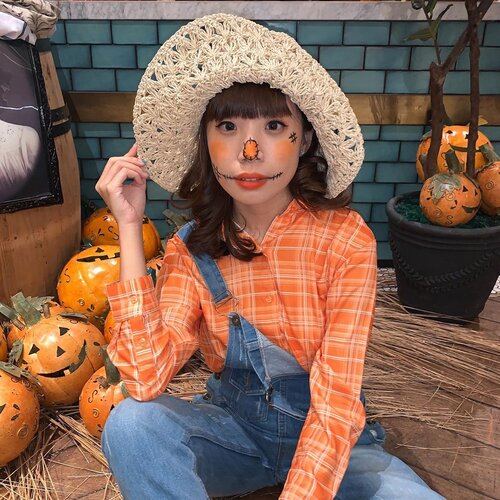 Introducing the Orange Scarecrow 😜🎃 Being experimental this #halloween season !! Tap for my #makeup #deets:.🎃 @shiseidoid  Synchro Skin cushion for Complexion .🎃 @benefitindonesia Eyeliner for stitches and scars .🎃 @thesaemid Blush and nose orange blush on .🎃 @getthelookid Lips Loreal Rouge Signature 112 I achieve ........#makeupoftheday #tampilcantik #art #style #wakeupandmakeup #clozetteid #halloweenmakeup #orange #love #zalorastyleedit #zaloraid #beauty