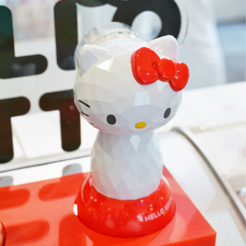 Hello kitty cleansing brush :) too kawaii💕 #cleansingbrush #korea #hellokitty #clozetteid